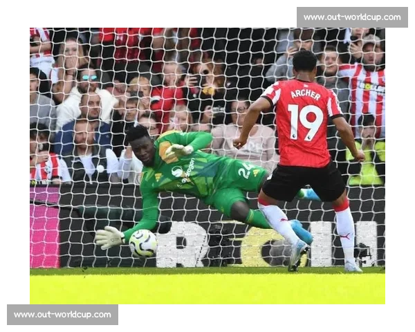 大马丁自荐加盟曼联！4000 万镑转会费曝光，阿根廷门神铁心投红魔