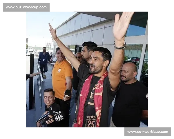 恰 20 经纪人赴伊斯坦布尔敲定转会 加拉塔萨雷 1500 万欧协议在望 恰 20 经纪人赴伊斯坦布尔敲定转会 加拉塔萨雷 1500 万欧协议在望