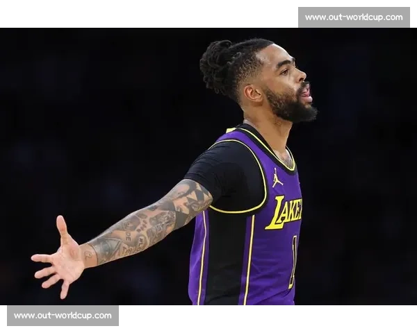 拉塞尔球局炸裂时刻！华丽操作让人目瞪口呆